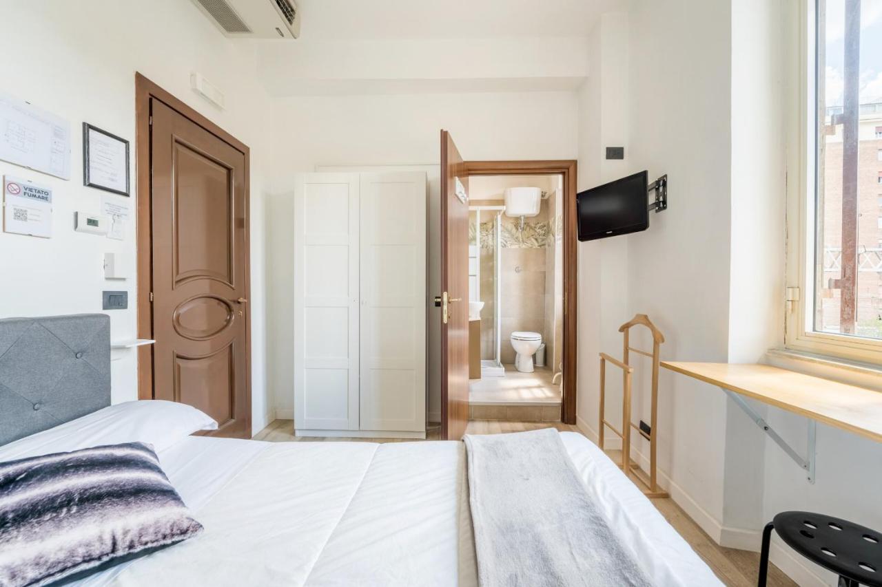Rooms Piramide 罗马 外观 照片